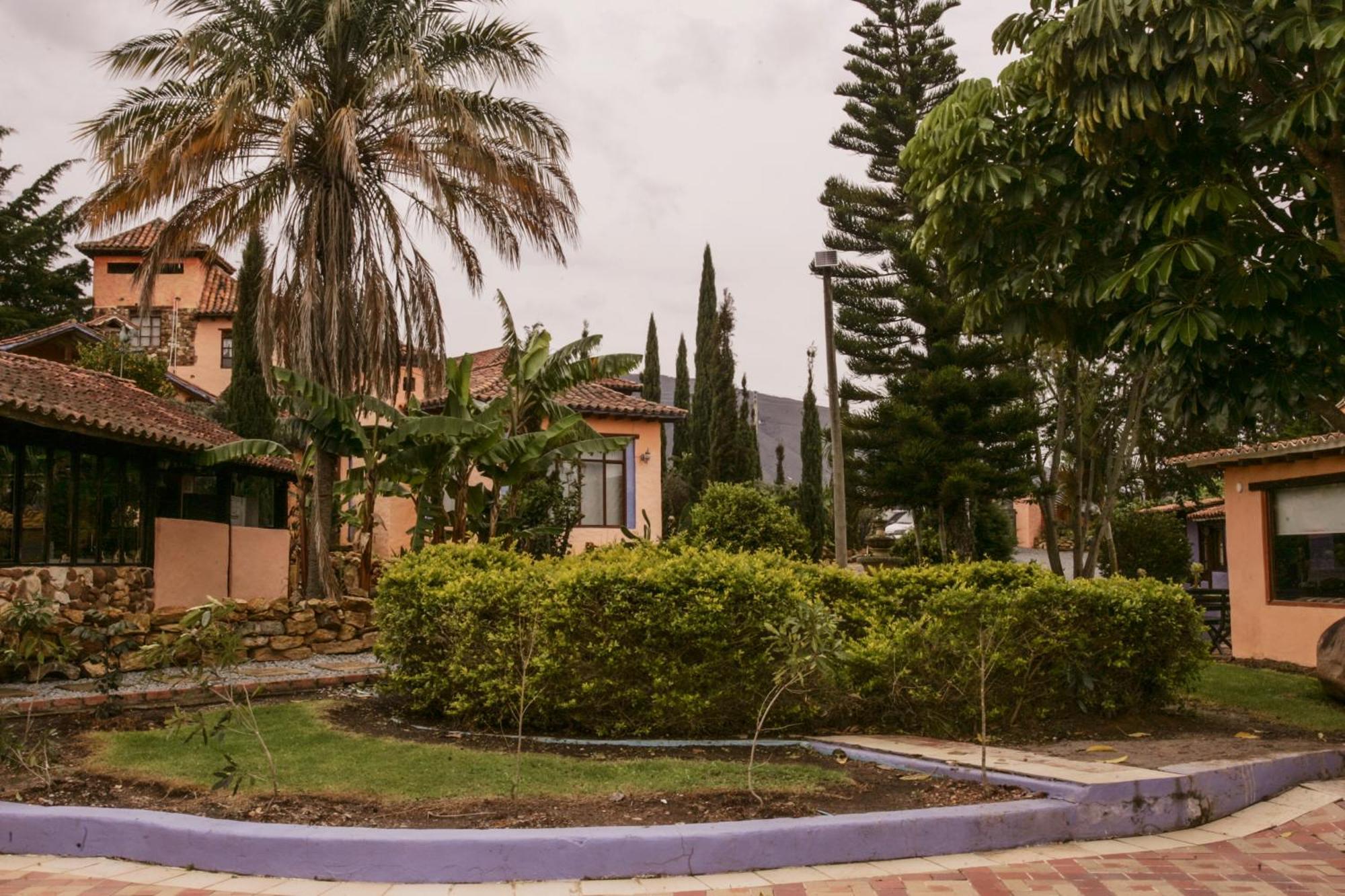 Hacienda Flamingo Guest House บียาเดเลย์บา ภายนอก รูปภาพ